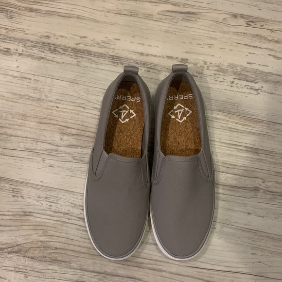 Sperry slip on canvas grey size 6 NWOT - Picture 4 of 9